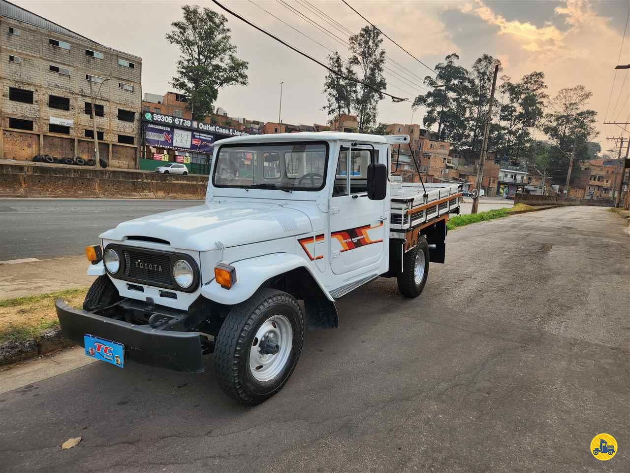 CARRO TOYOTA Bandeirantes CS 3.7 TC Caminhões  BELO HORIZONTE MINAS GERAIS MG